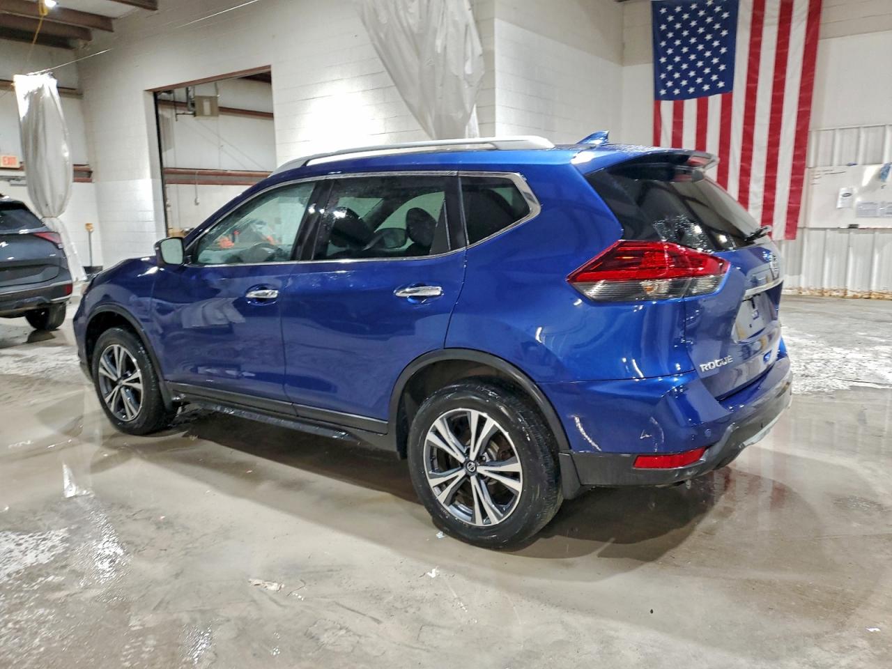 2019 NISSAN ROGUE S photo 2