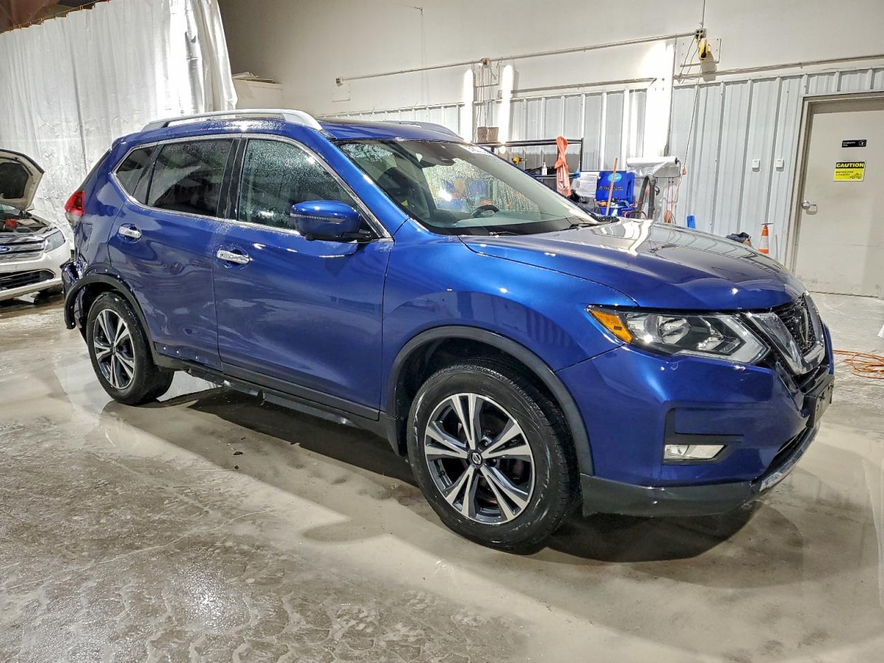 2019 NISSAN ROGUE S photo 4