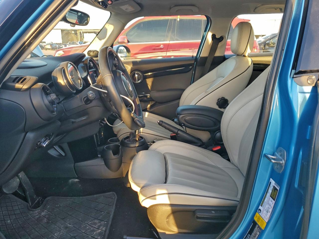 2019 MINI COOPER S photo 7