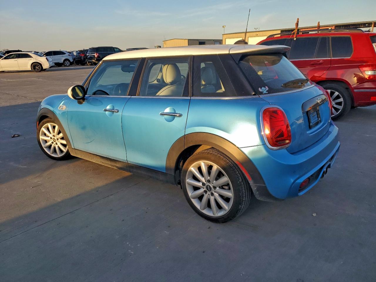 2019 MINI COOPER S photo 2