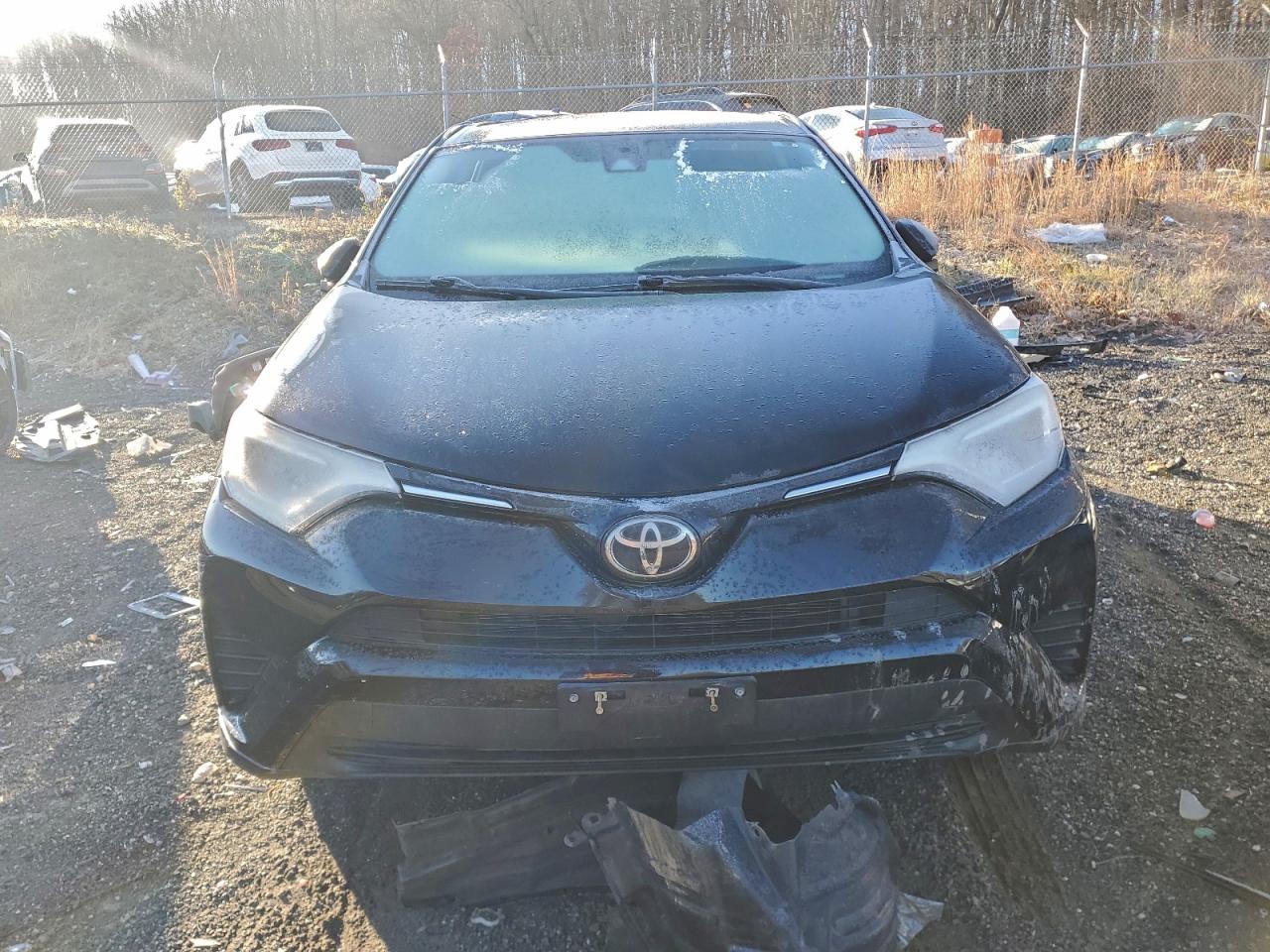2018 TOYOTA RAV4 LE photo 5
