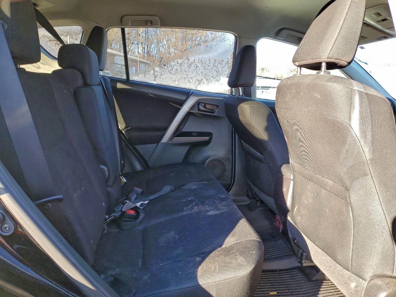 2018 TOYOTA RAV4 LE photo 11