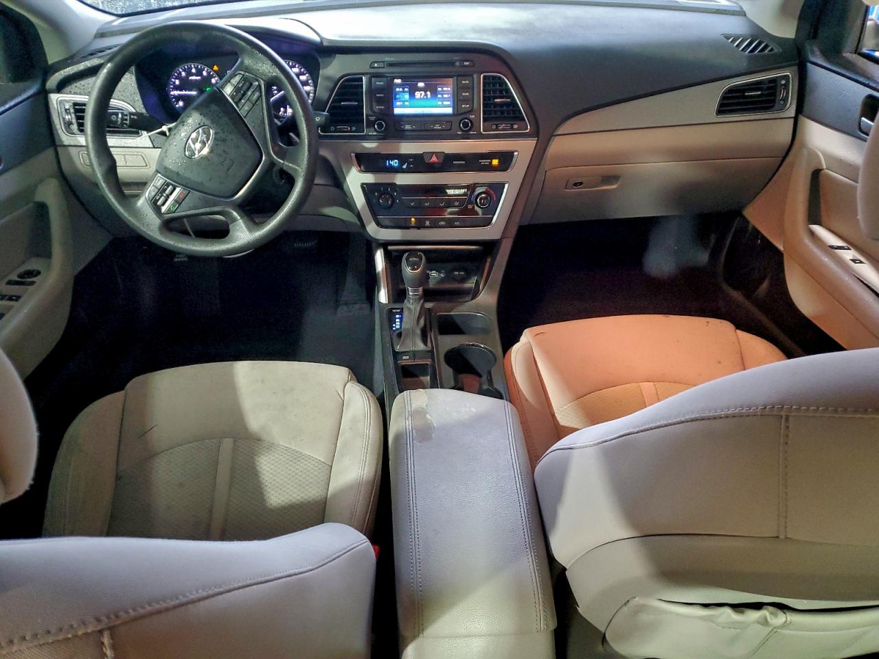2015 HYUNDAI SONATA SE photo 8