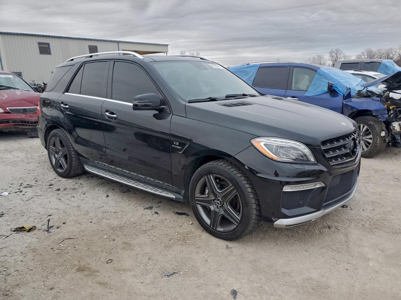 2015 MERCEDES-BENZ ML 63 AMG photo 4