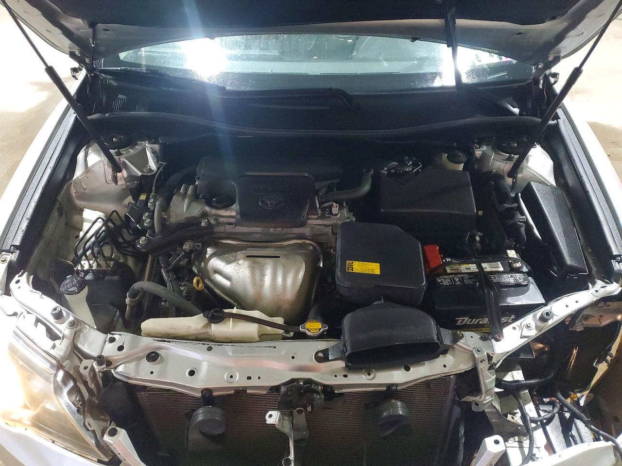 2014 TOYOTA CAMRY L photo 11