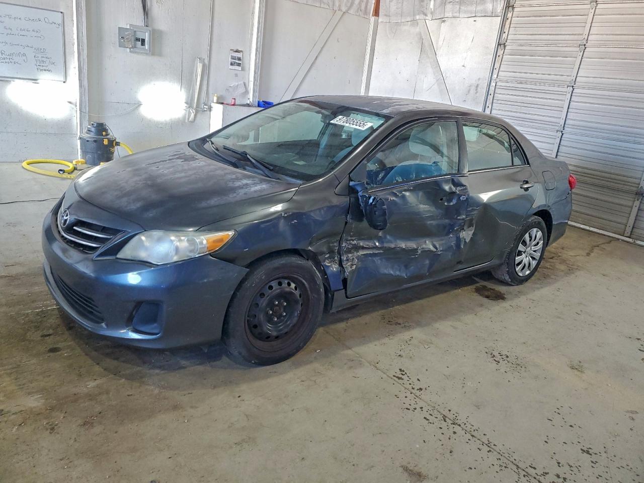 2013 TOYOTA COROLLA