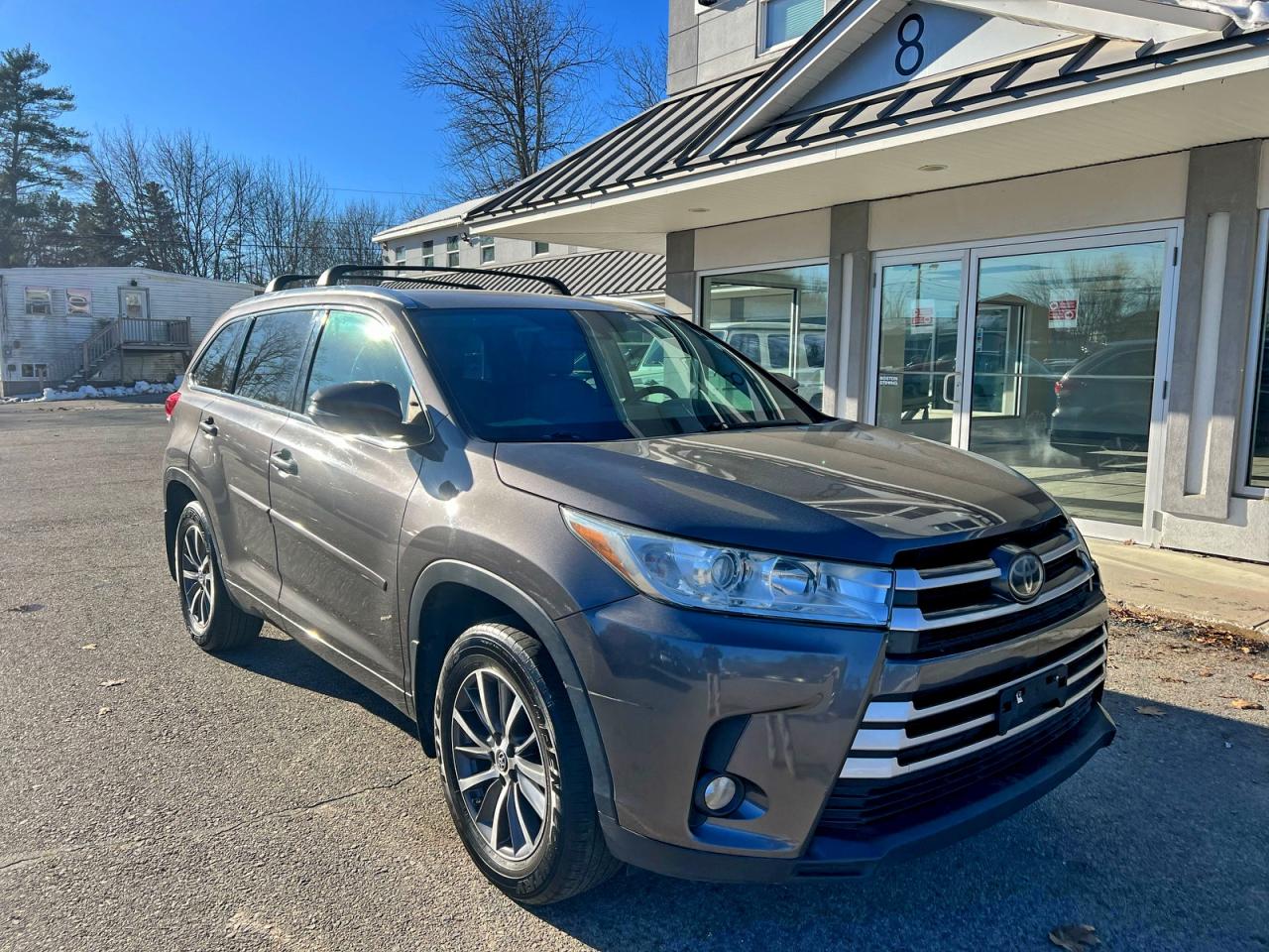 2017 TOYOTA HIGHLANDER