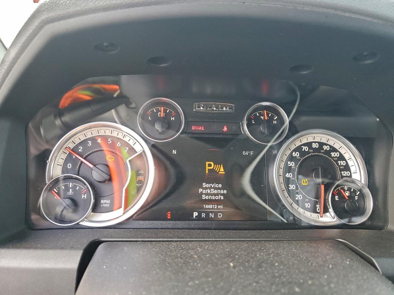 2015 RAM 1500 SLT photo 9