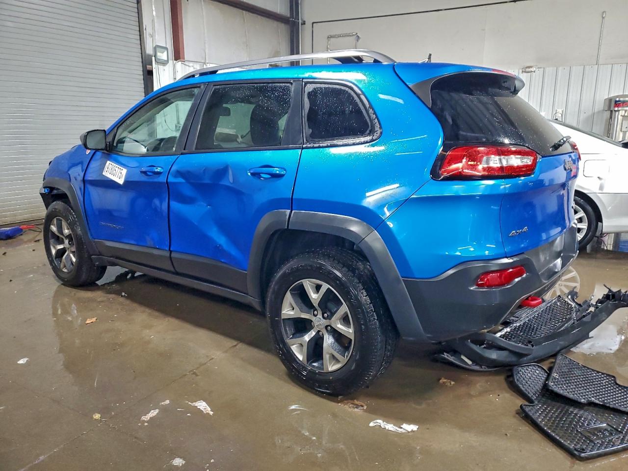 2017 JEEP CHEROKEE TRAILHAWK photo 2