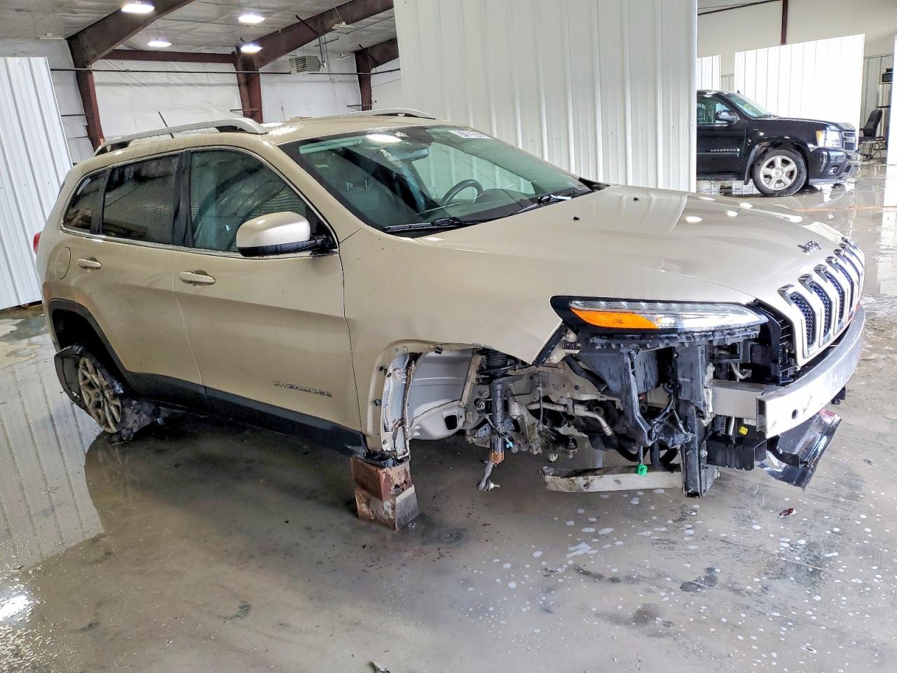 2015 JEEP CHEROKEE LATITUDE photo 4