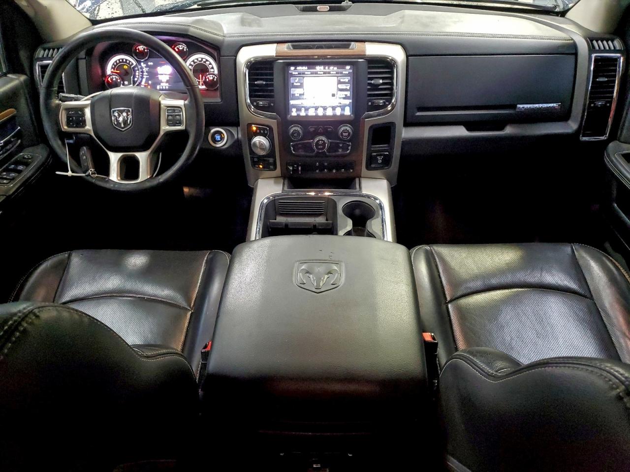 2016 RAM 1500 LARAMIE photo 8