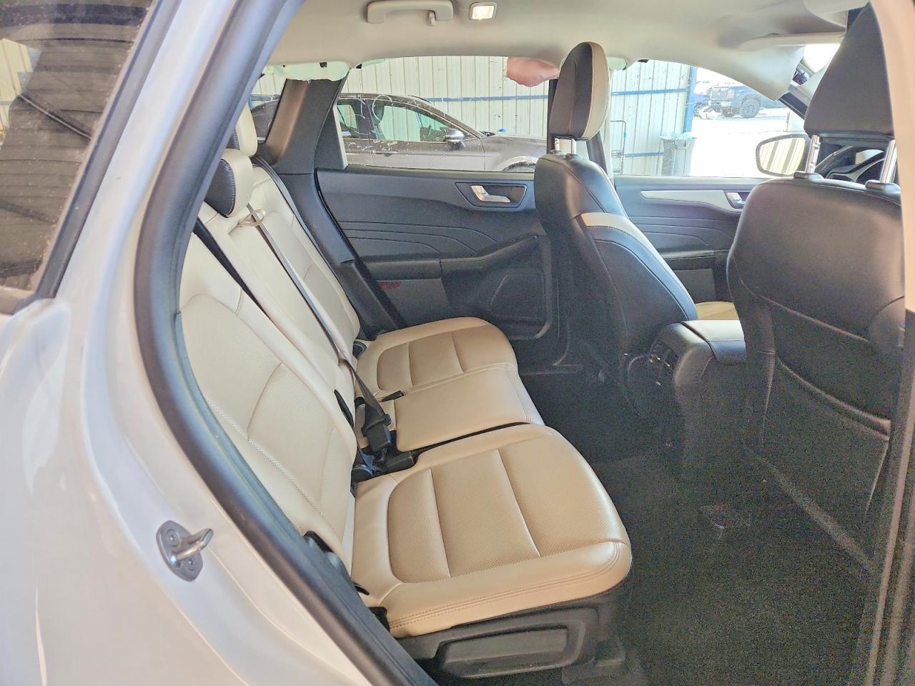 2022 FORD ESCAPE SEL photo 11