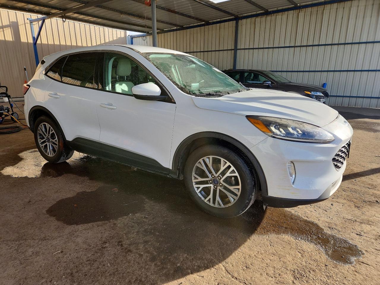2022 FORD ESCAPE SEL photo 4
