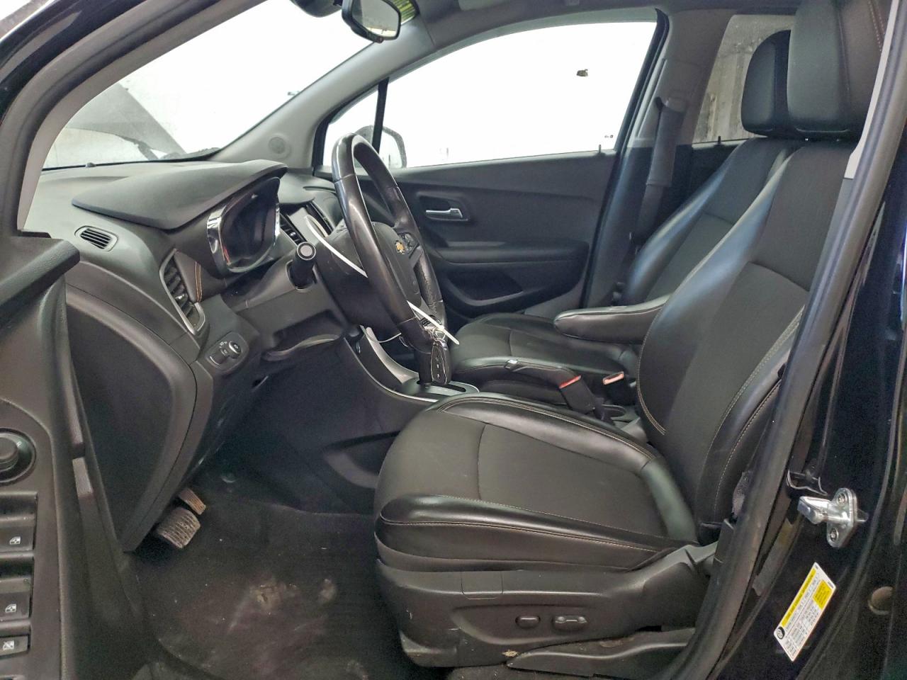2021 CHEVROLET TRAX 1LT photo 7