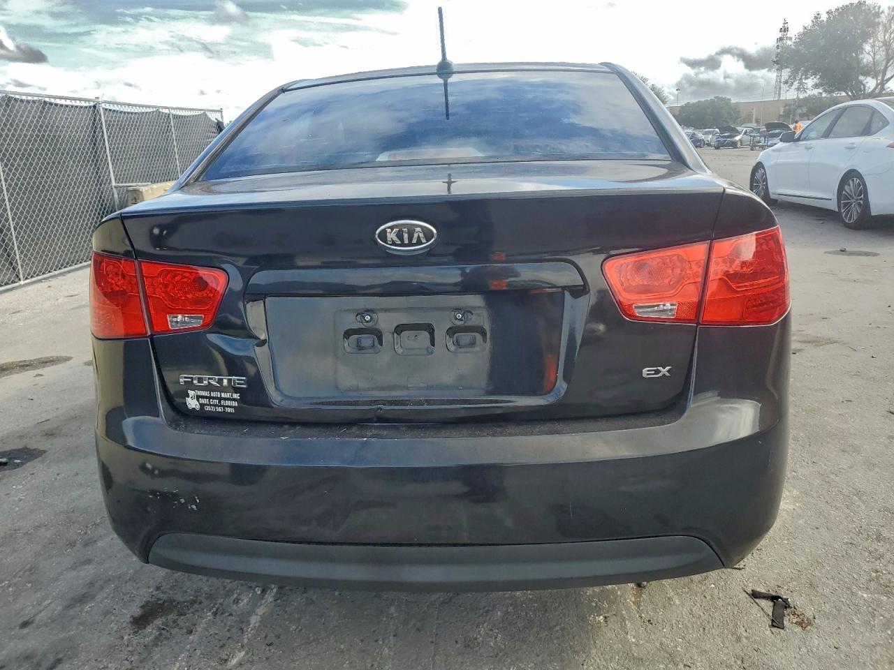 2010 KIA FORTE EX photo 6
