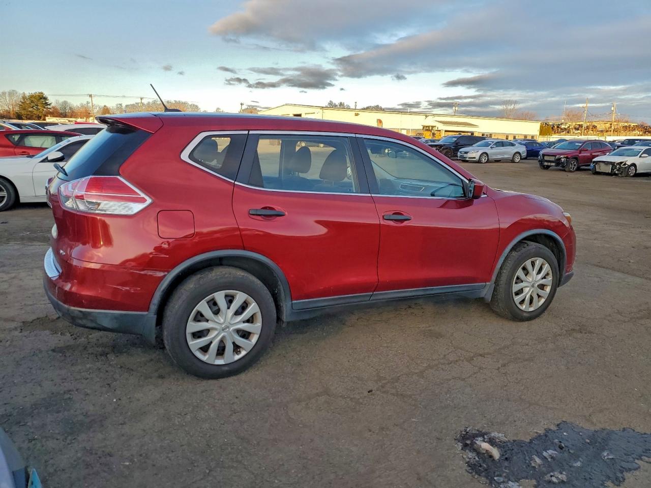 2016 NISSAN ROGUE S photo 3