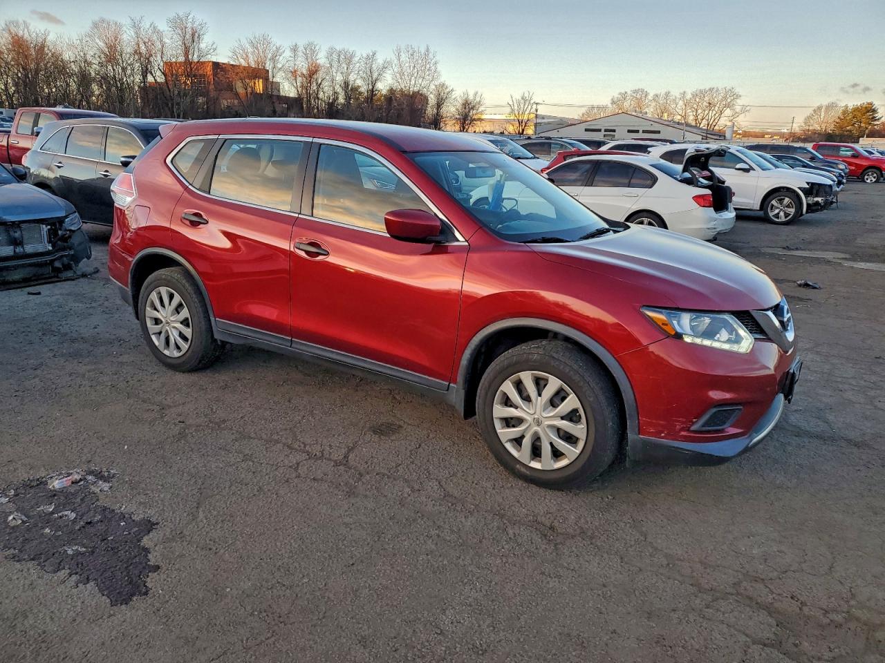 2016 NISSAN ROGUE S photo 4