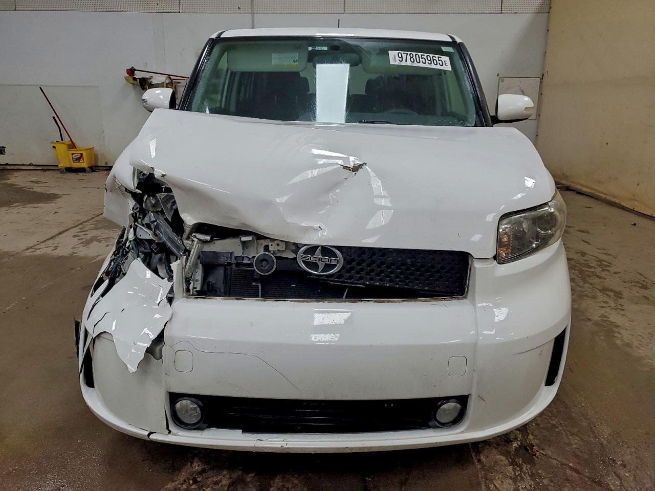 2010 TOYOTA SCION XB photo 5