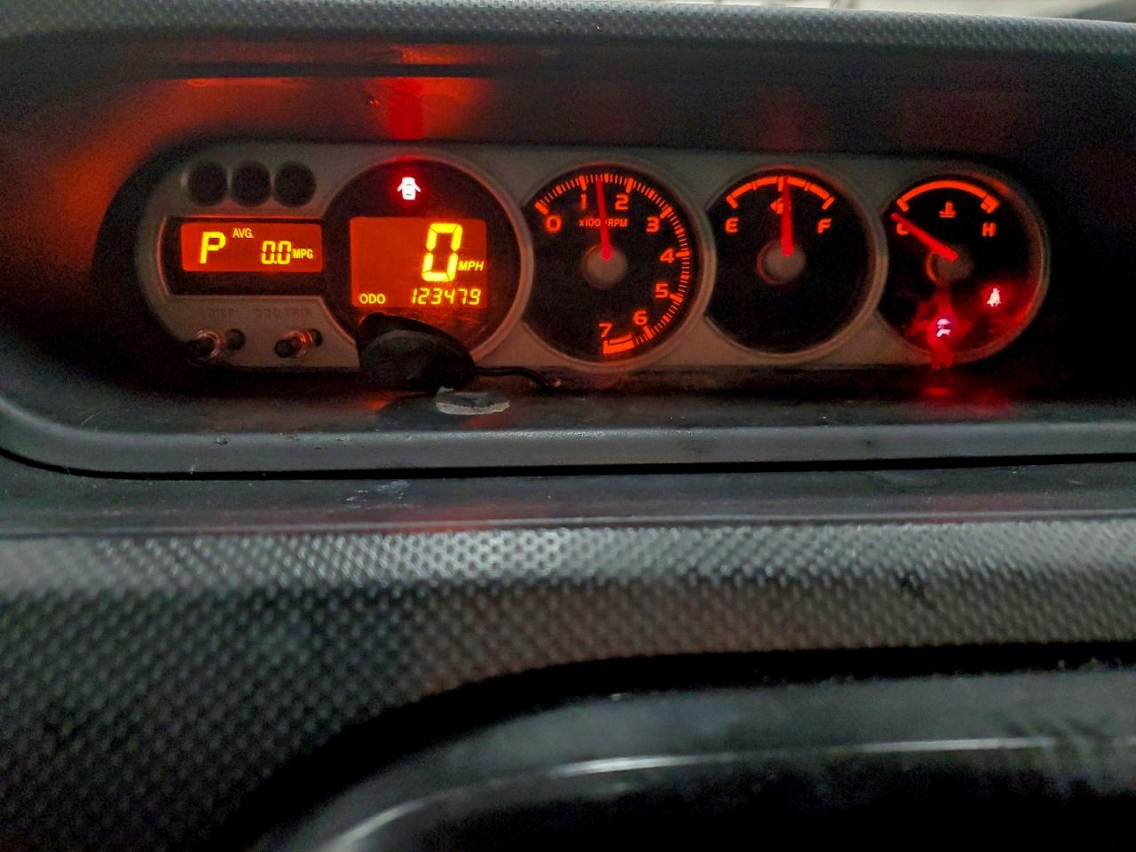 2010 TOYOTA SCION XB photo 9