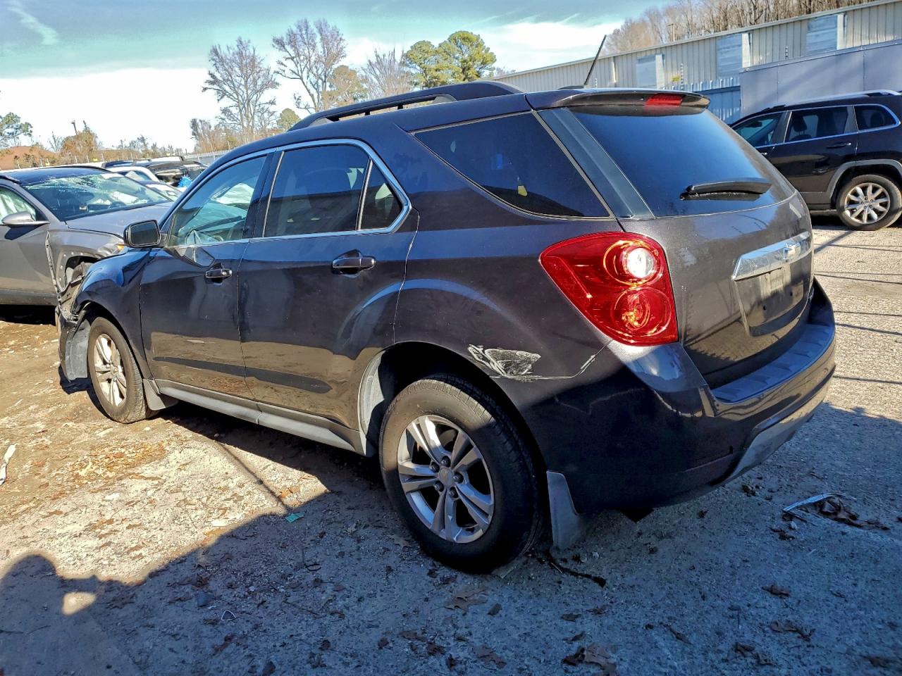 2015 CHEVROLET EQUINOX LT photo 2