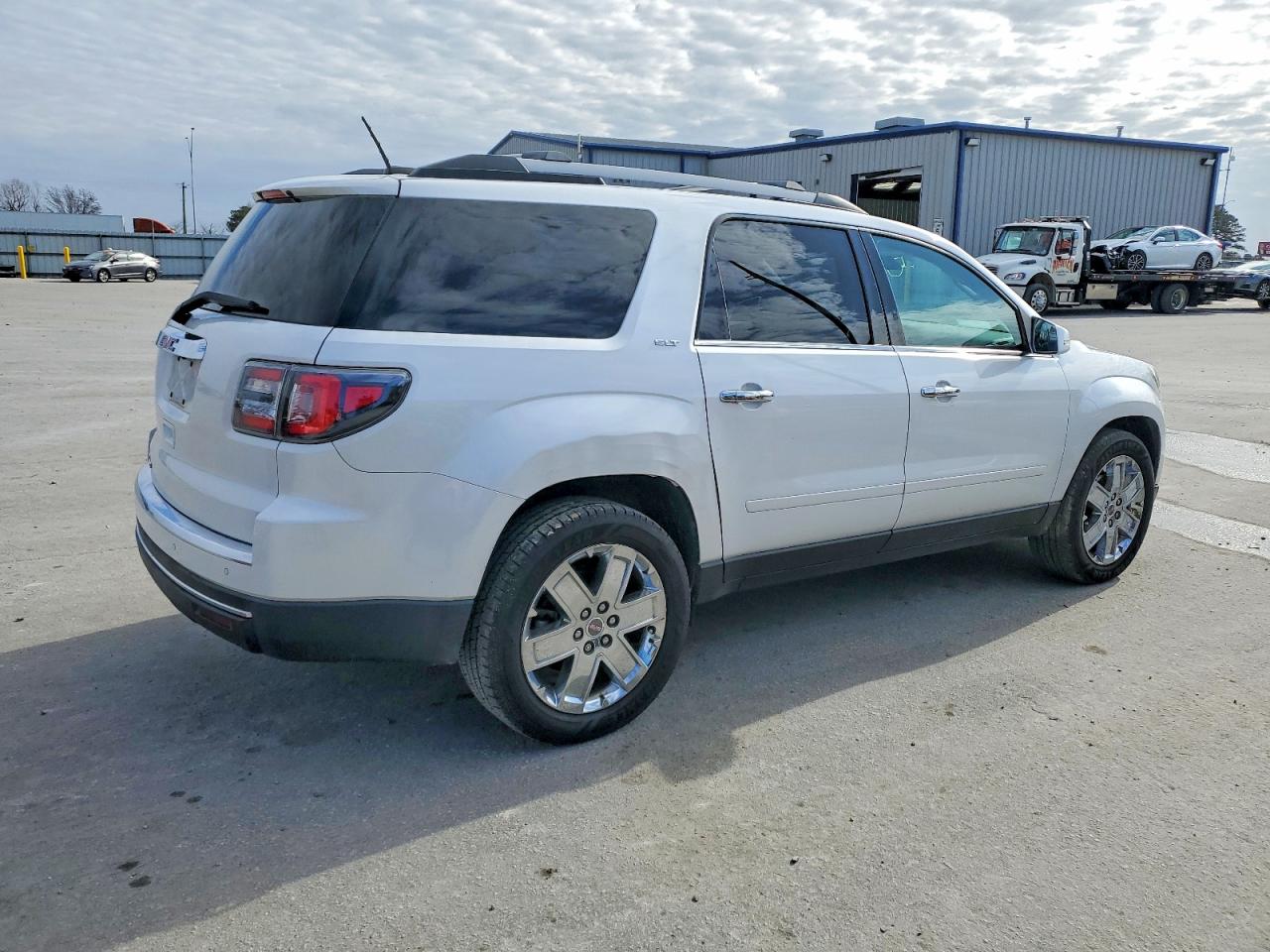 2017 GMC ACADIA LIMITED SLT-2 photo 3