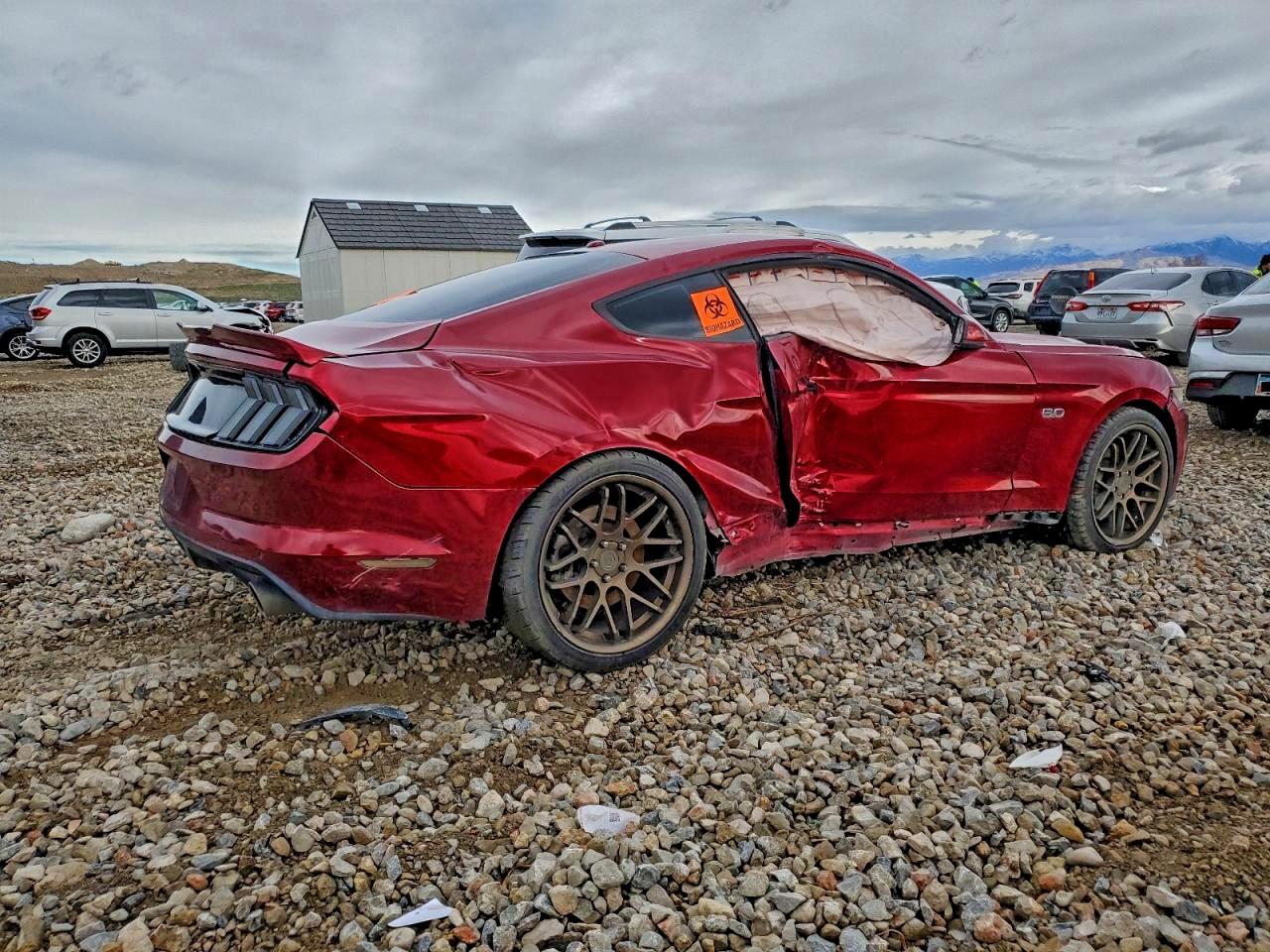 2017 FORD MUSTANG GT photo 3
