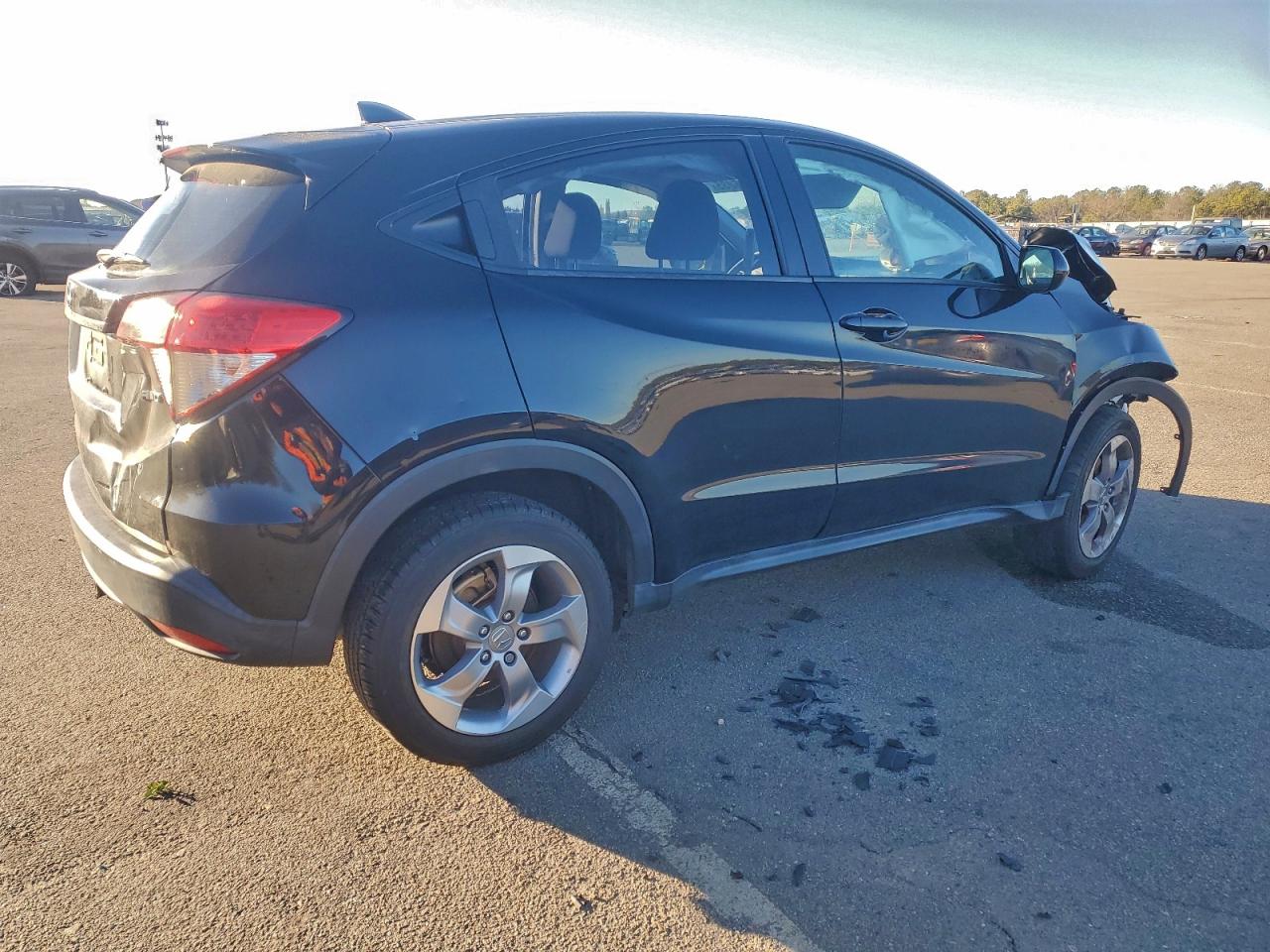 2019 HONDA HR-V LX photo 3