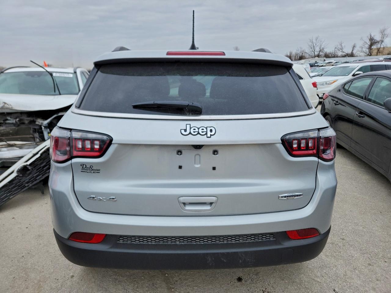 2025 JEEP COMPASS LATITUDE photo 16