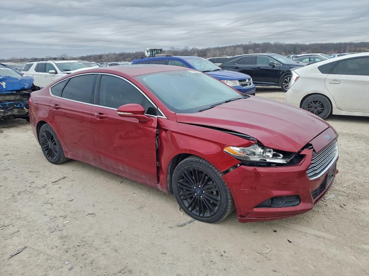 2016 FORD FUSION SE photo 4