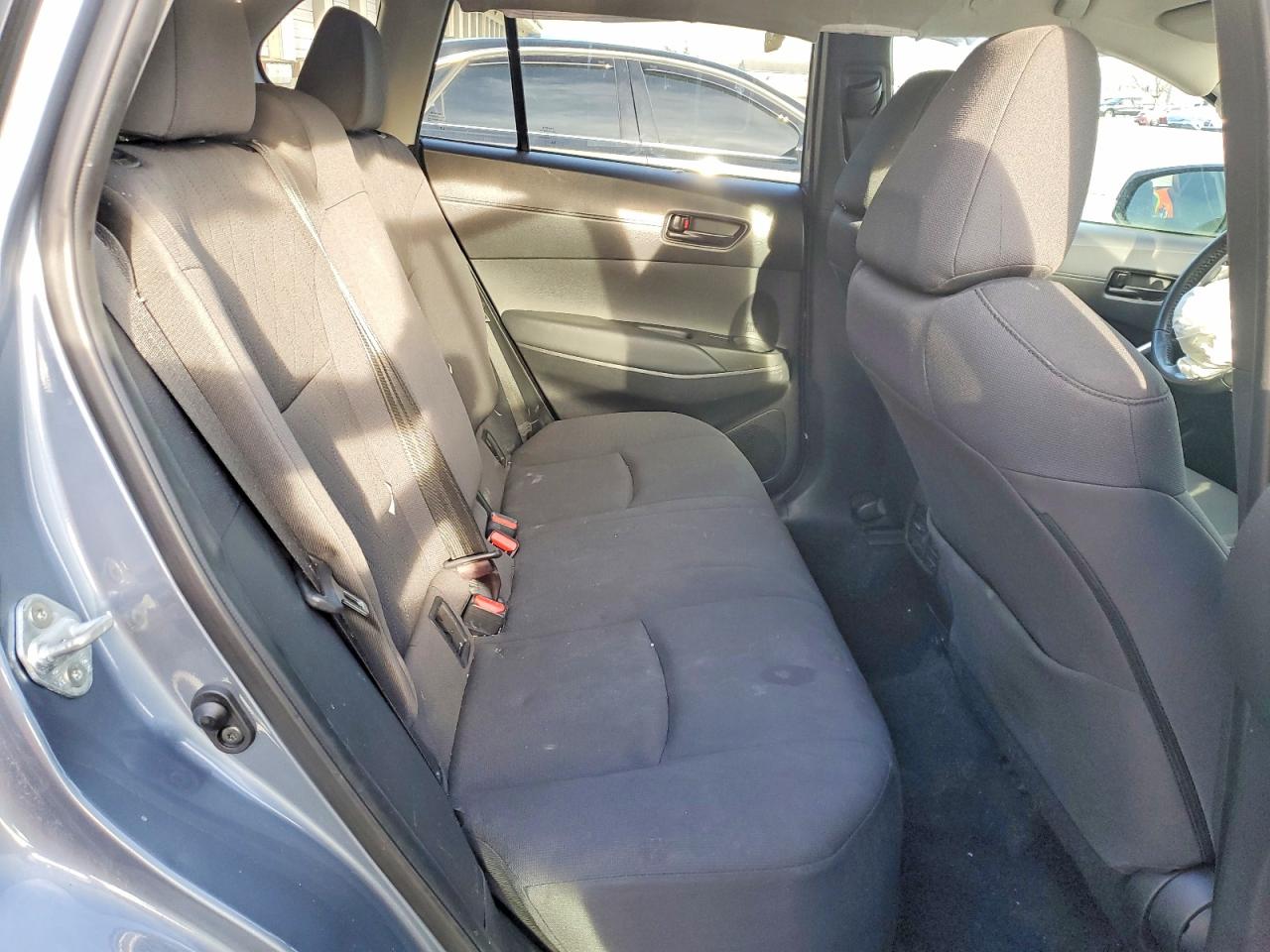 2022 TOYOTA COROLLA CROSS LE photo 11