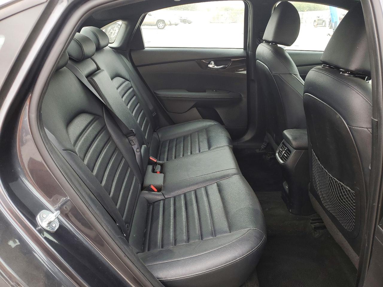 2023 KIA FORTE GT LINE photo 10
