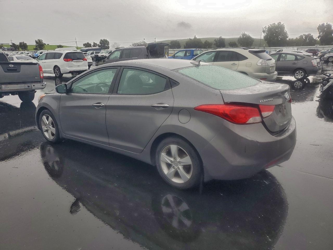 2013 HYUNDAI ELANTRA GLS photo 2