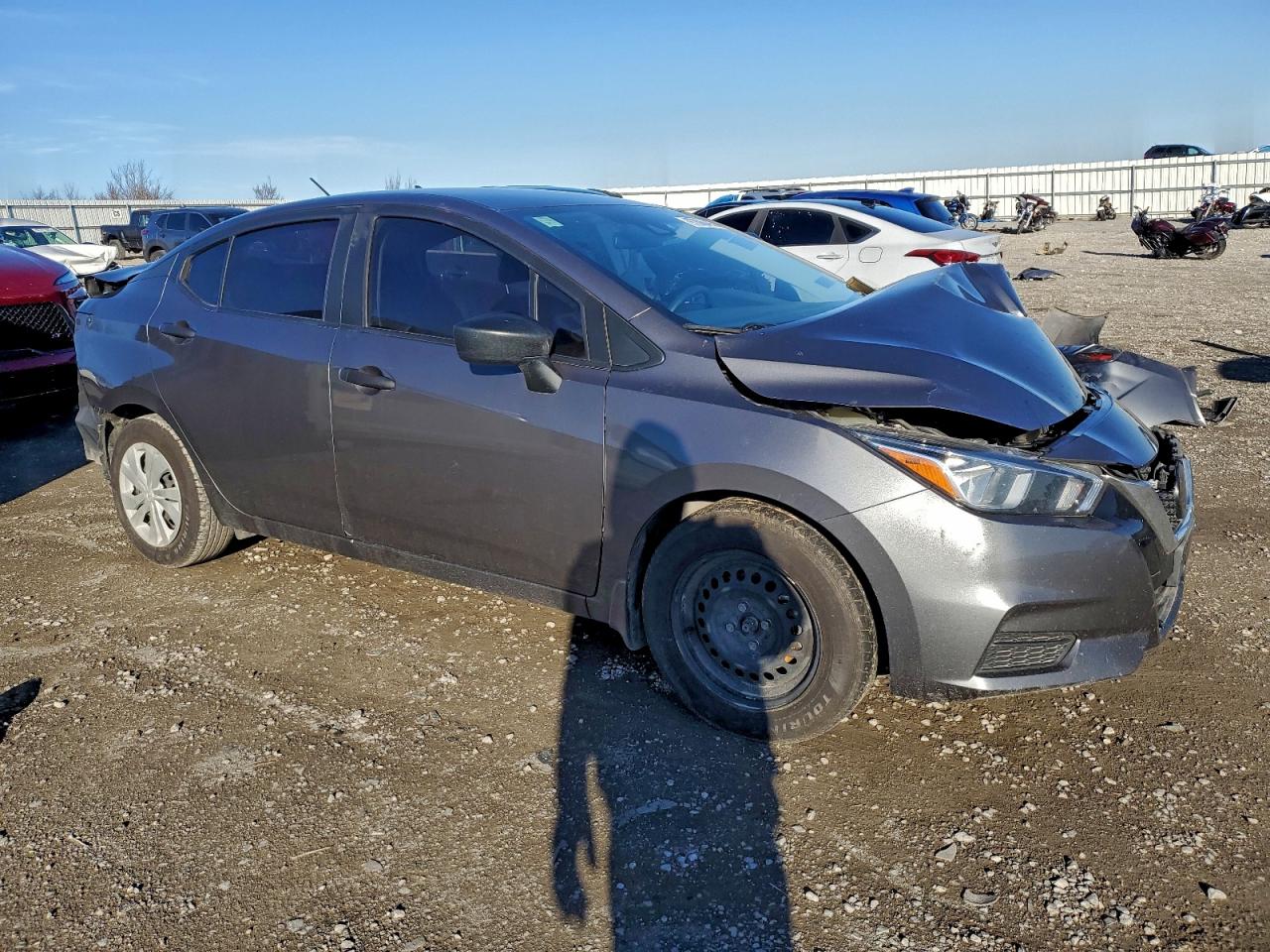 2021 NISSAN VERSA S photo 4