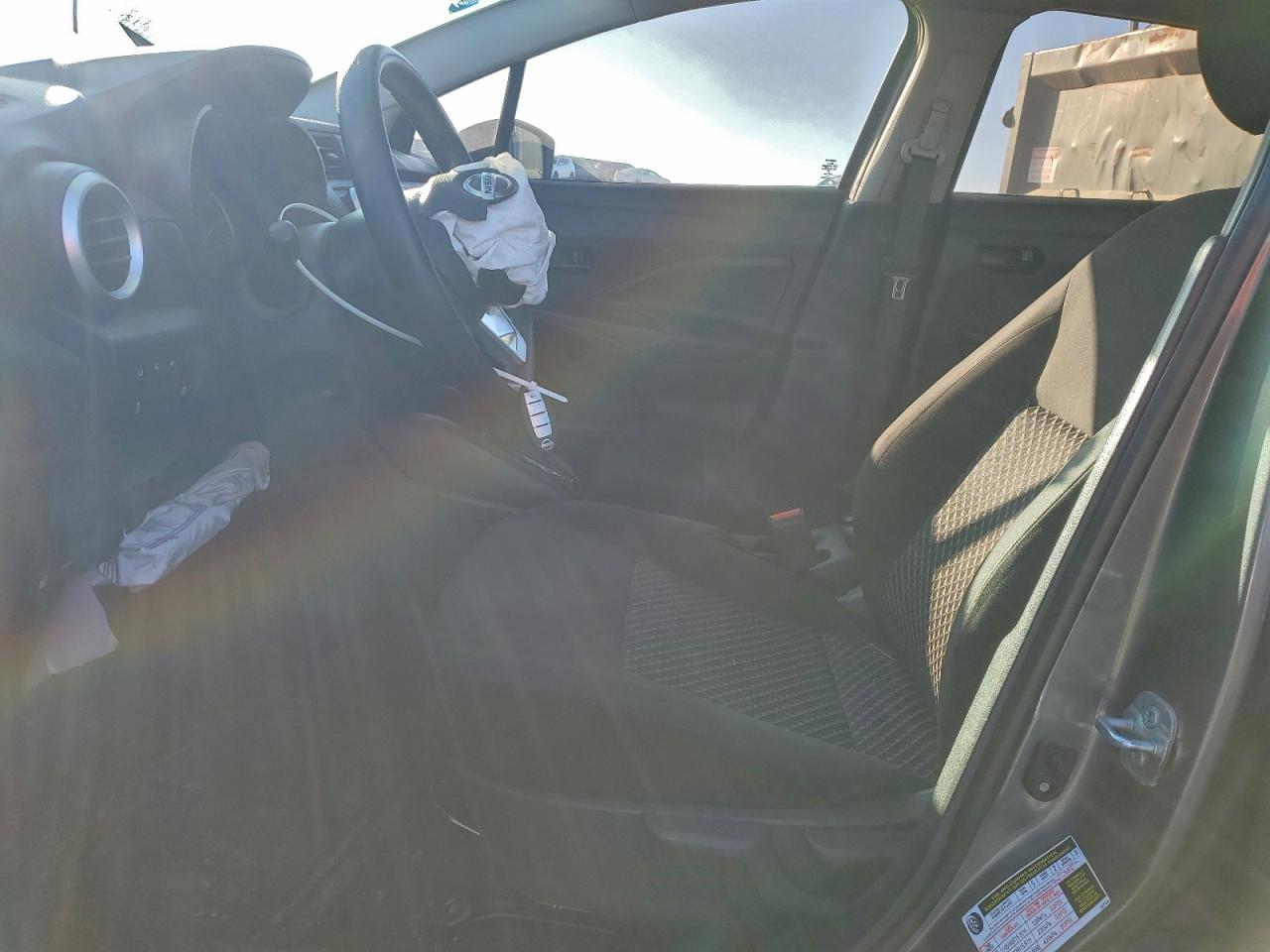2021 NISSAN VERSA S photo 7