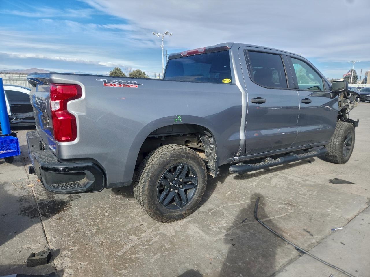 2021 CHEVROLET SILVERADO K1500 TRAIL BOSS CUSTOM photo 3