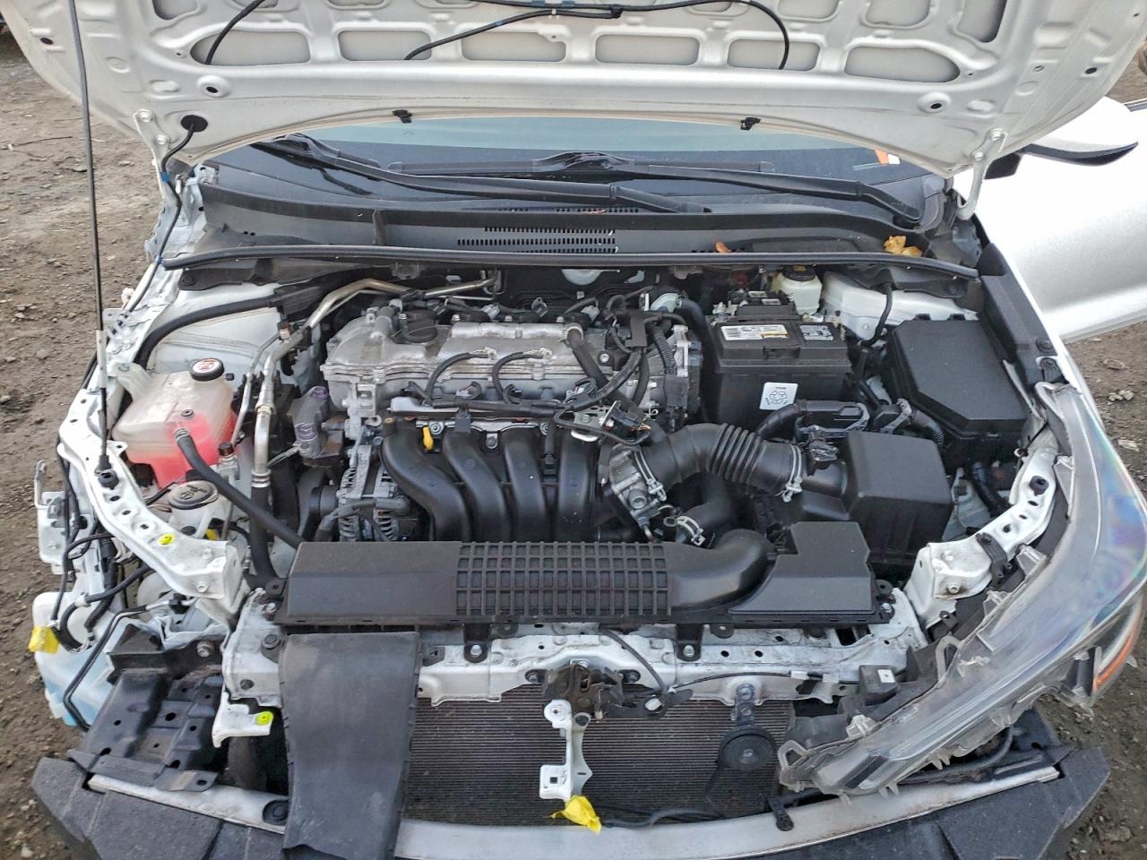 2021 TOYOTA COROLLA LE photo 11