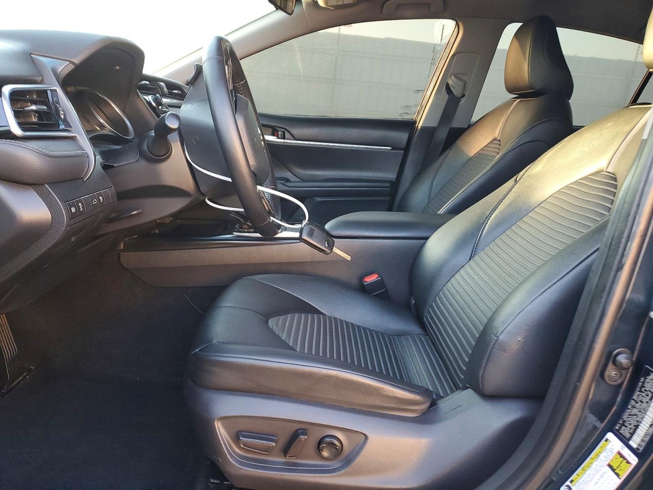 2018 TOYOTA CAMRY L photo 7
