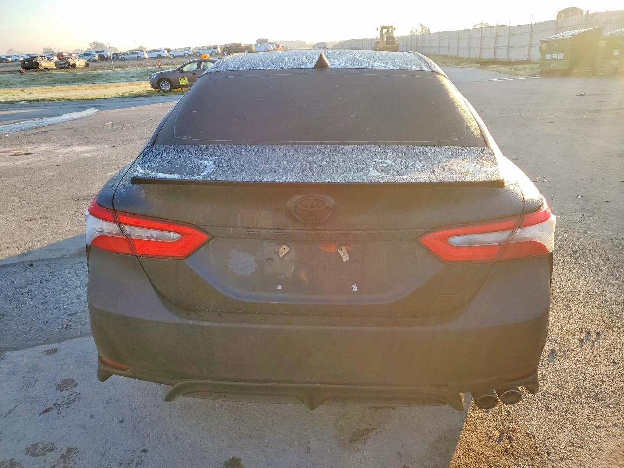 2018 TOYOTA CAMRY L photo 6