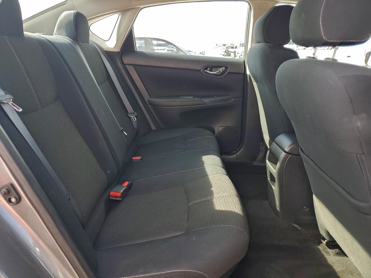 2016 NISSAN SENTRA S photo 28