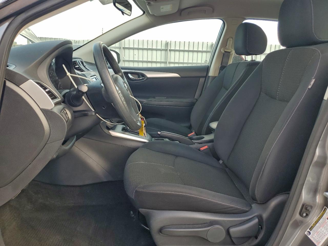 2016 NISSAN SENTRA S photo 19