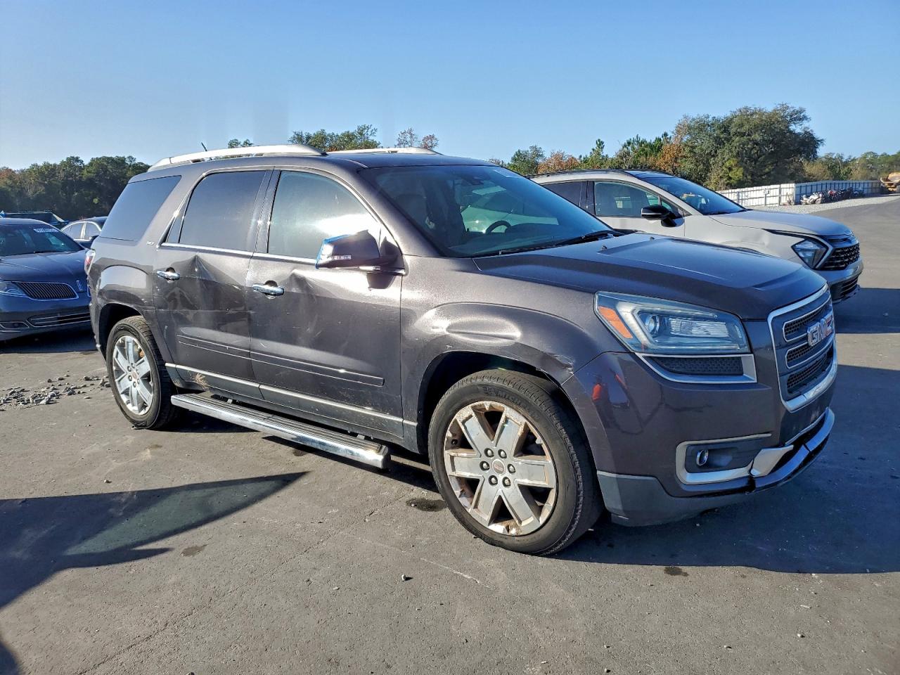 2017 GMC ACADIA LIMITED SLT-2 photo 4