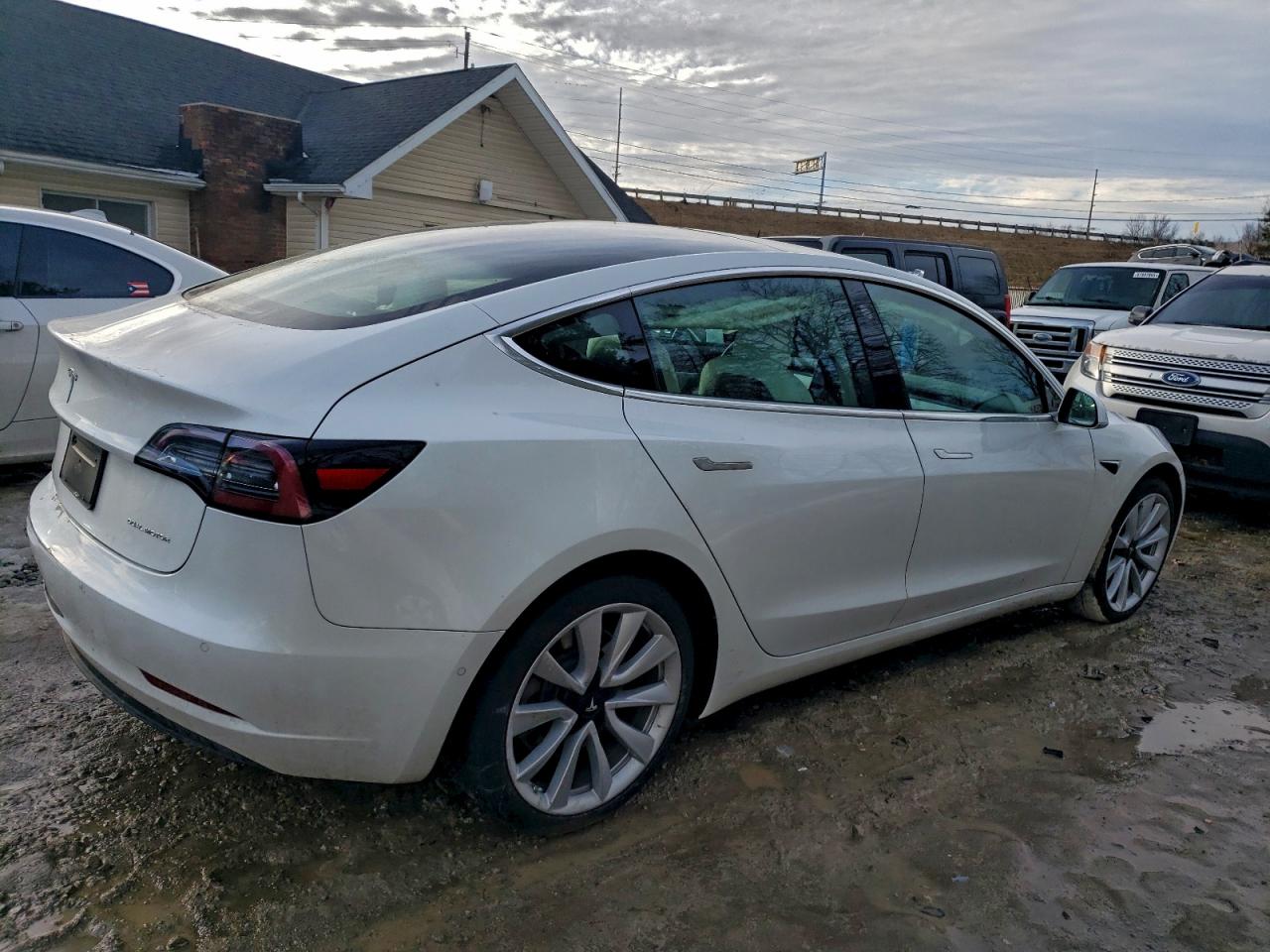 2019 TESLA MODEL 3 photo 3