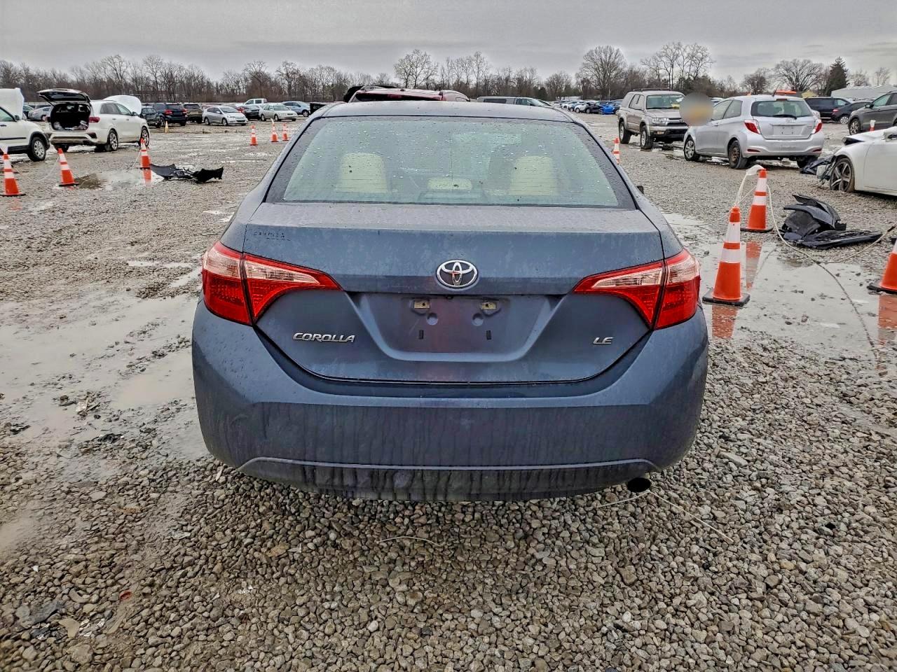 2017 TOYOTA COROLLA L photo 6