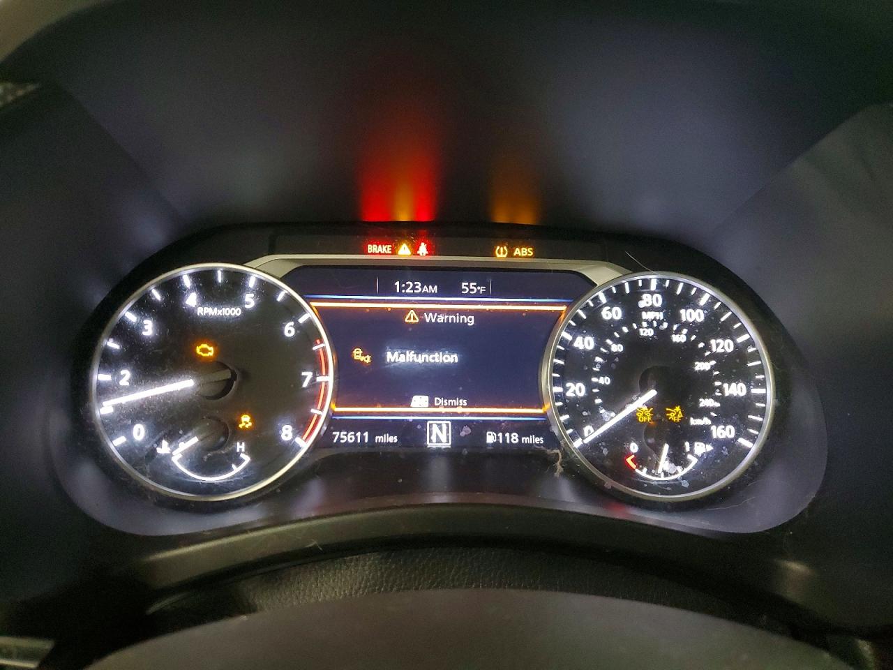 2022 NISSAN SENTRA SR photo 9