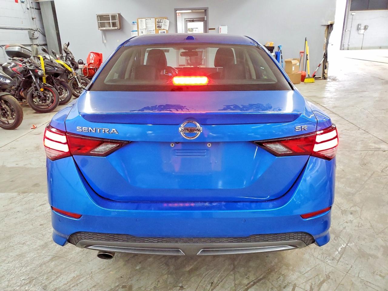2022 NISSAN SENTRA SR photo 6