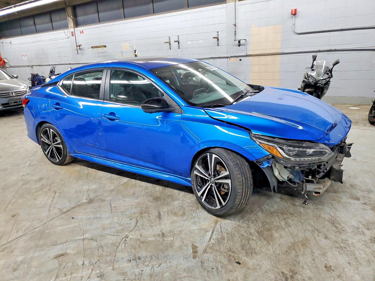 2022 NISSAN SENTRA SR photo 4