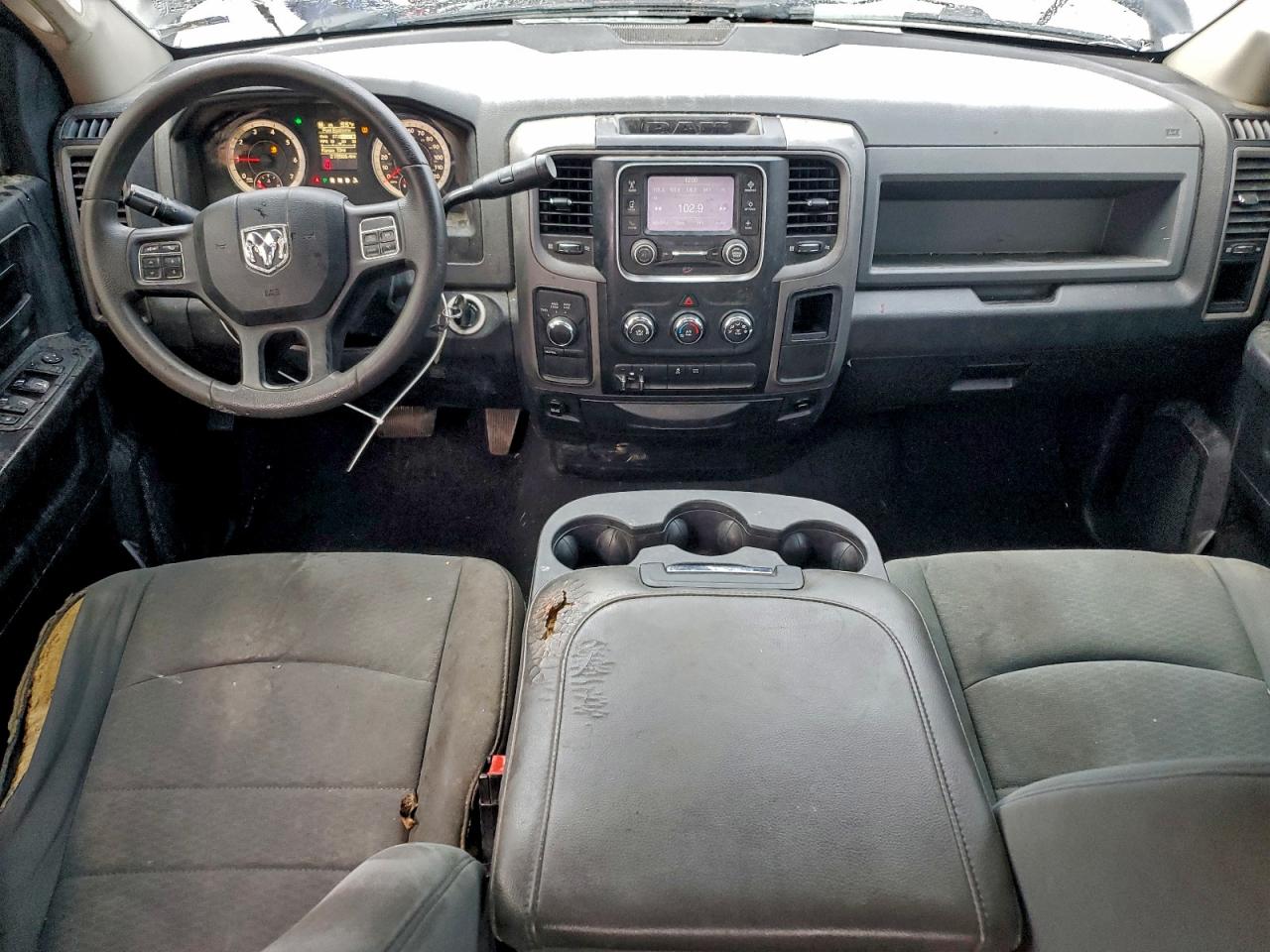 2014 RAM 1500 ST photo 8