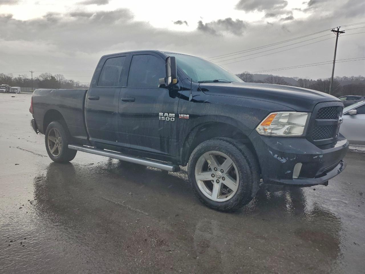 2014 RAM 1500 ST photo 4