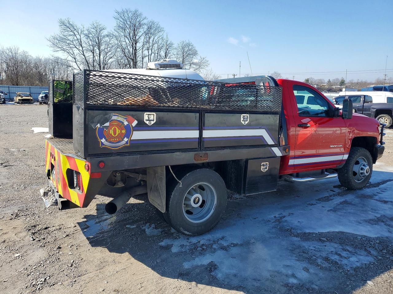 2015 CHEVROLET SILVERADO K3500 photo 3