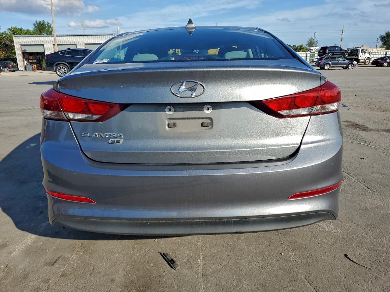 2017 HYUNDAI ELANTRA SE photo 6